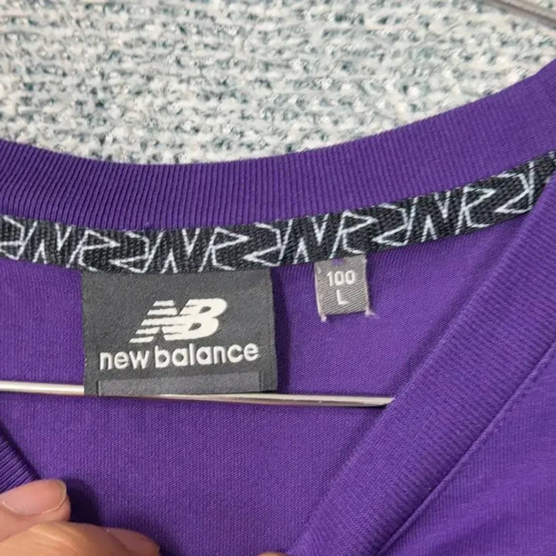뉴발란스 빈티지 퍼플 오버핏 반팔티 L 상품이미지4