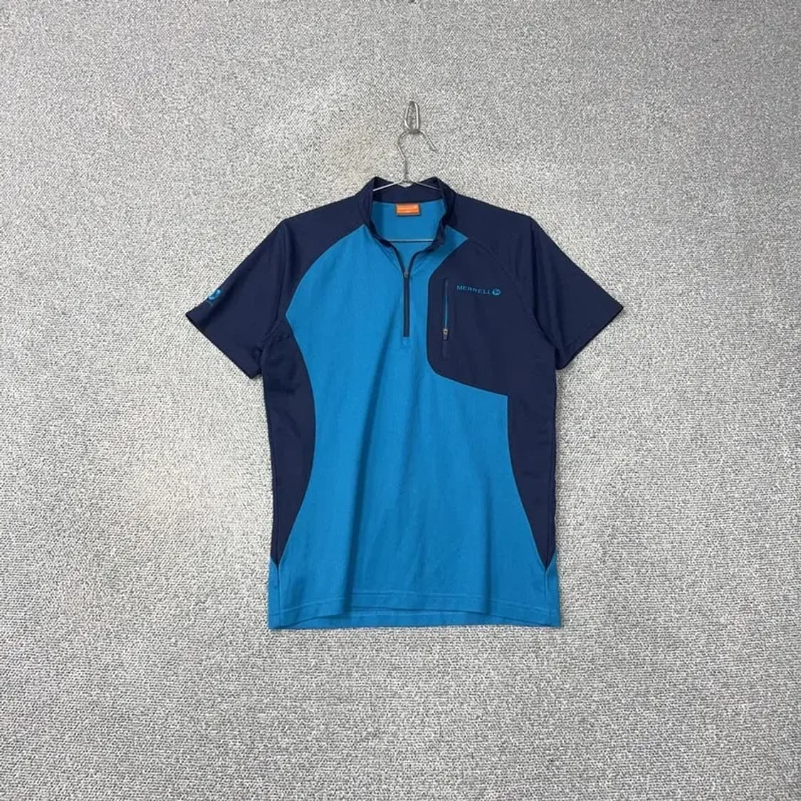 머렐 로고 기능성 반집업 반팔티 M 상품이미지1
