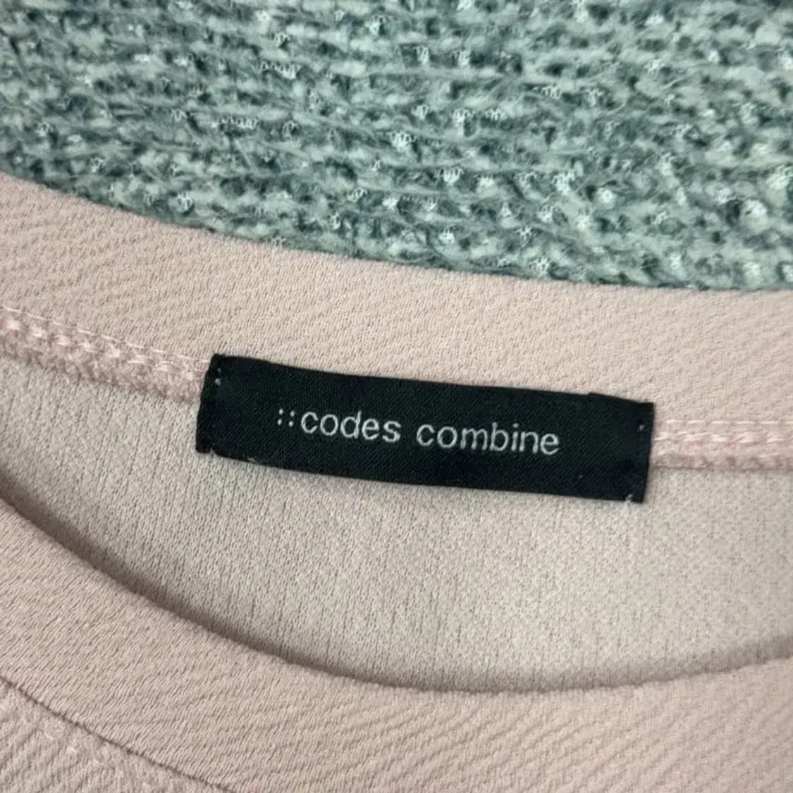 코데즈 컴바인 연핑크 트임 반팔티 F 상품이미지3