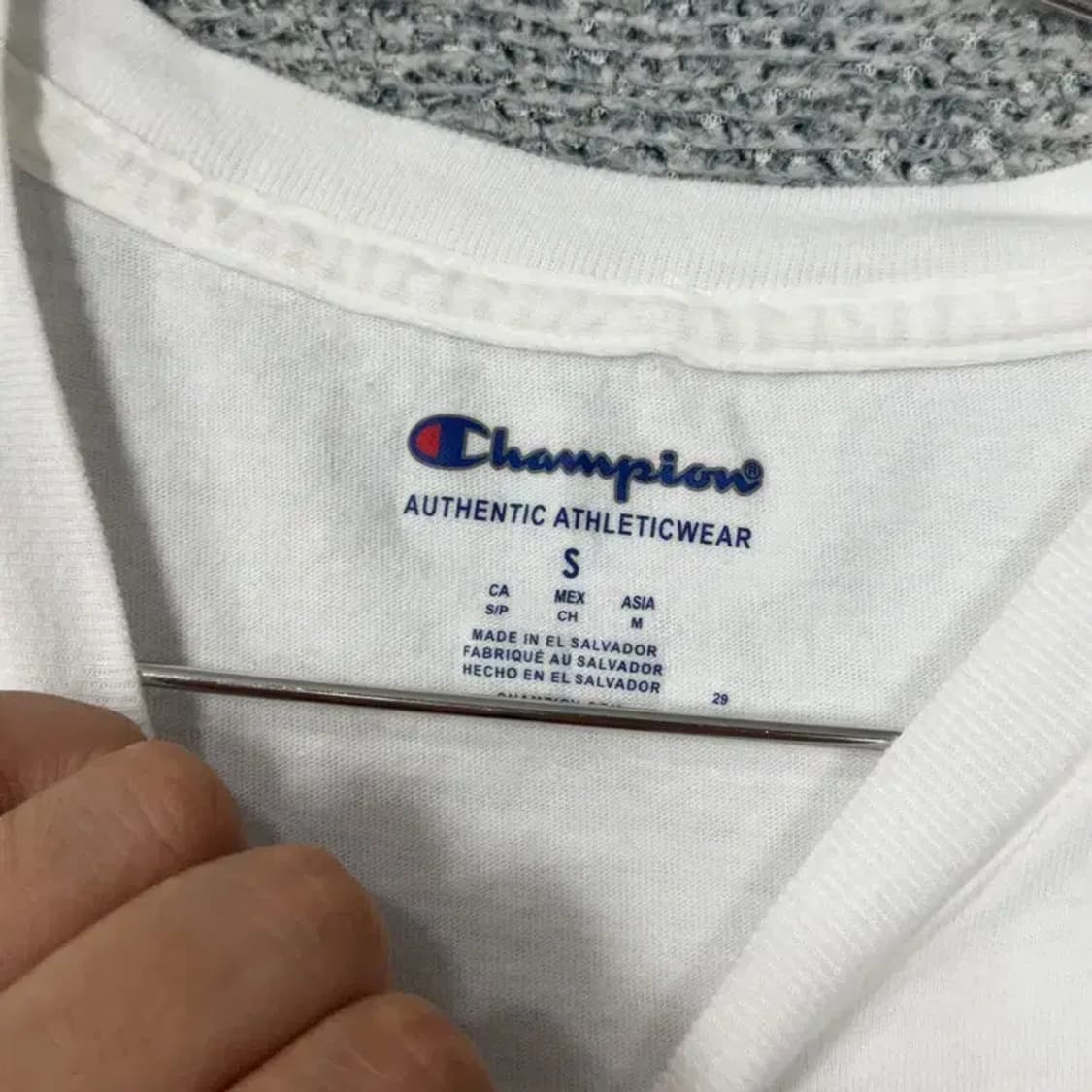 챔피온 로고 화이트 반팔티 S 상품이미지3