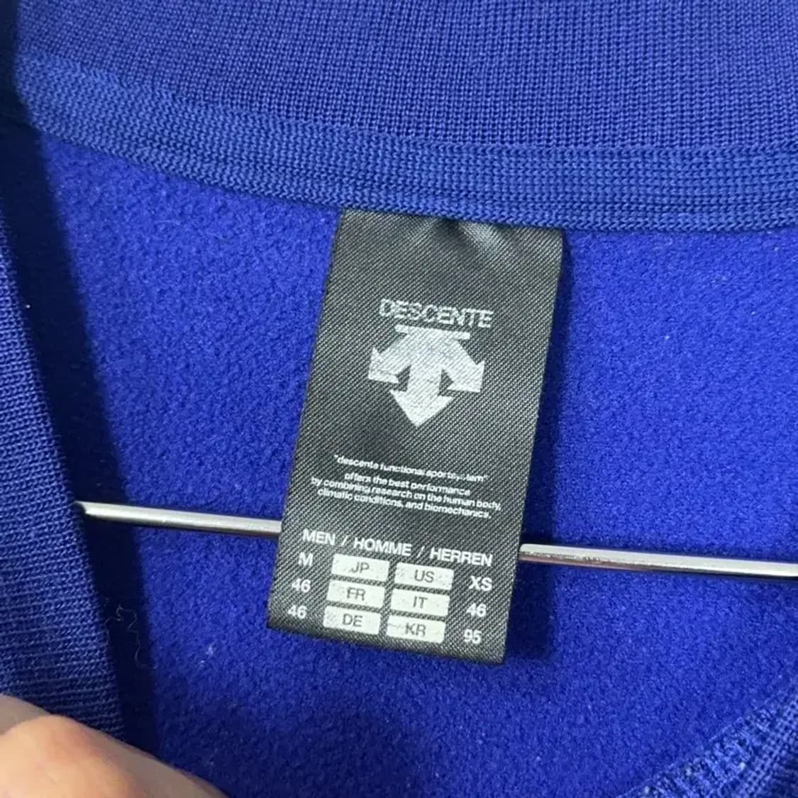 데상트 블루 기능성 맨투맨 XS 상품이미지3