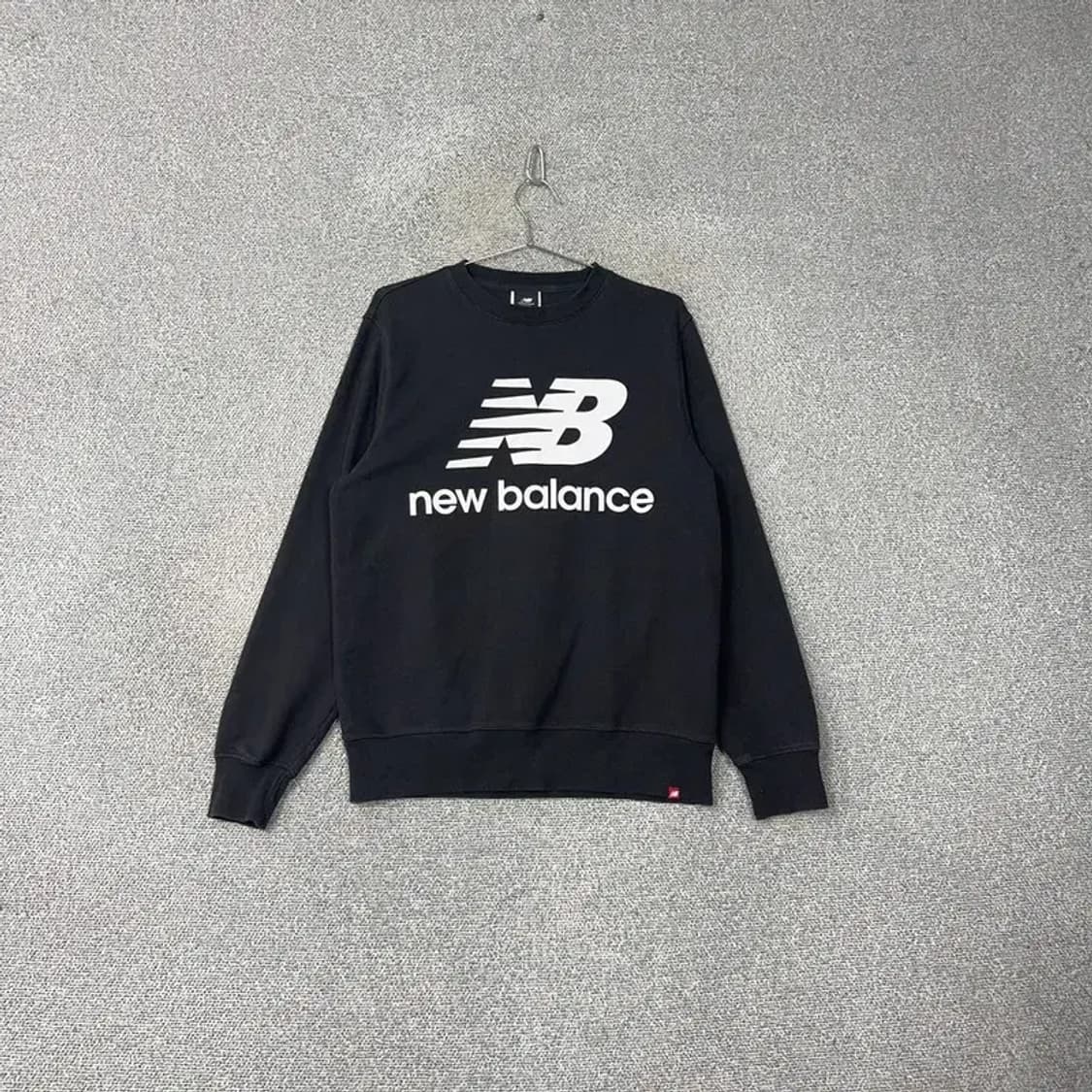 뉴발란스 빅로고 맨투맨 L 상품이미지1