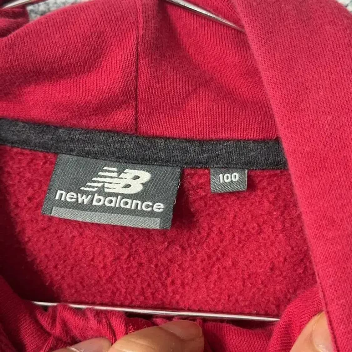 뉴발란스 레드 로고 후드집업 100 상품이미지3