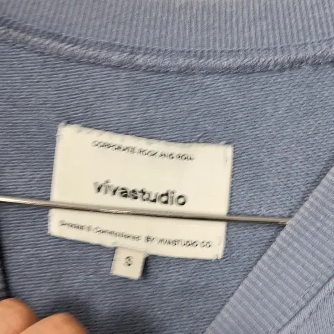 비바스튜디오 프린팅 로고 맨투맨 S 상품이미지3