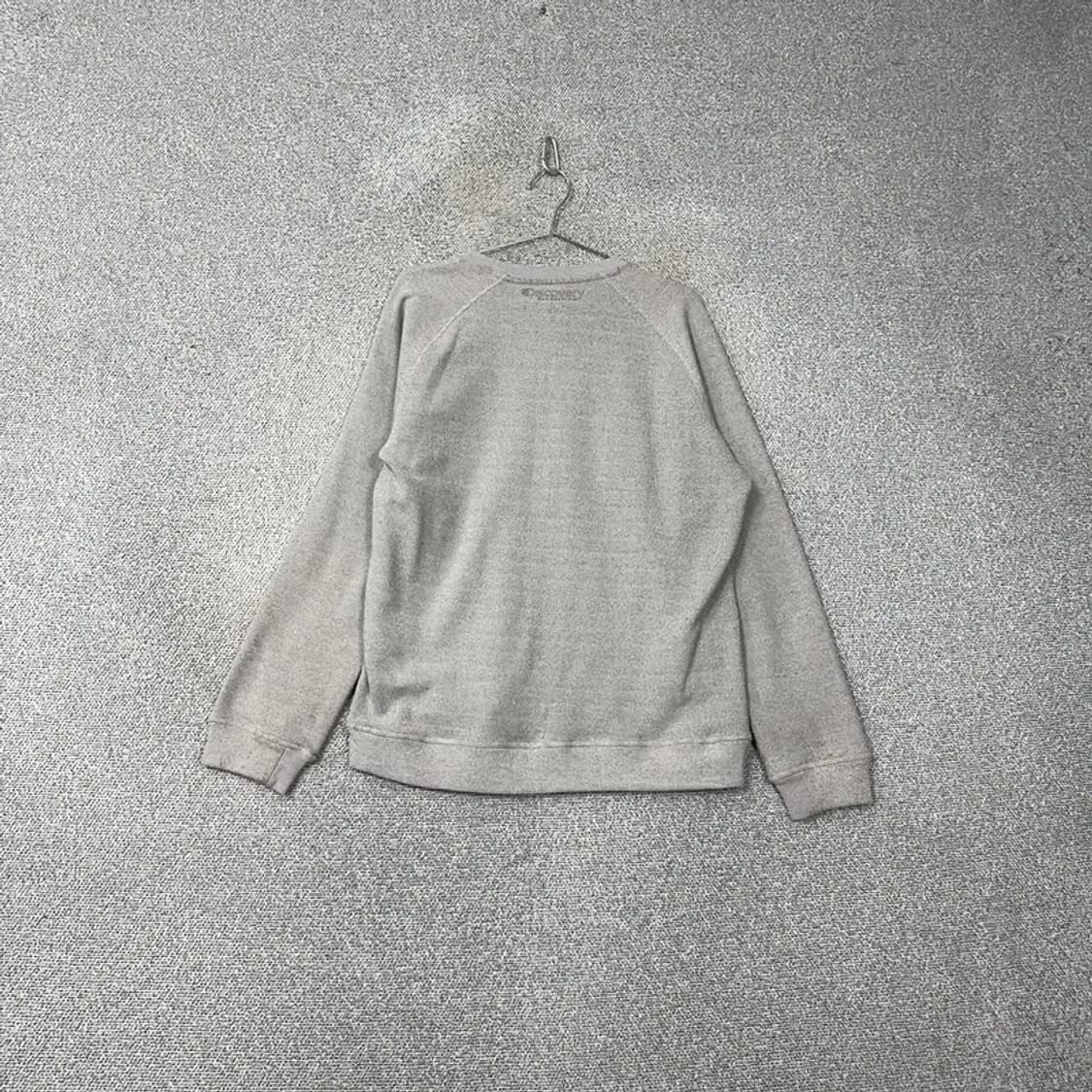 디스커버리 캐주얼 스펠로고 맨투맨 105 상품이미지2