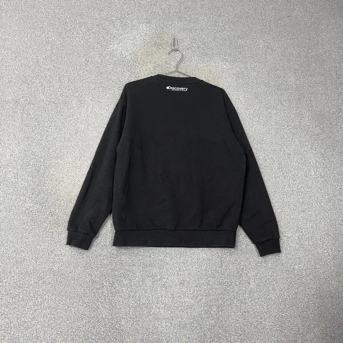 디스커버리 블랙 맨투맨 100 상품이미지2