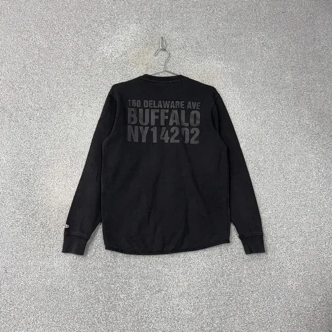 뉴에라 스펠로고 블랙 맨투맨 S 상품이미지2