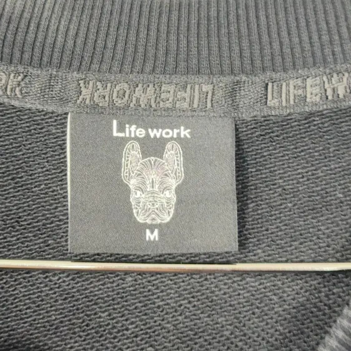 라이프워크 포켓 블랙 맨투맨 M 상품이미지3