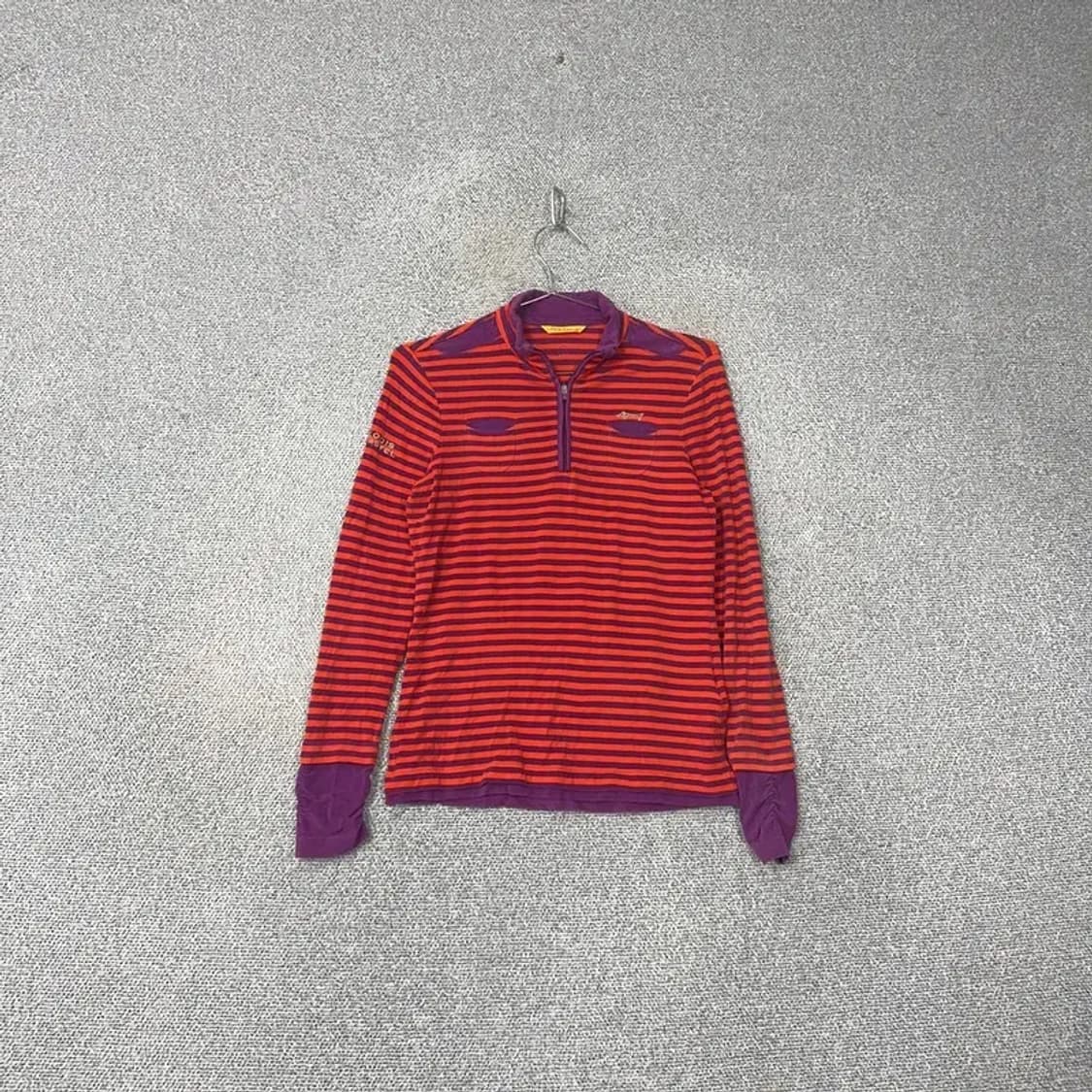 루이까스텔 여성 골프 반집업 긴팔티 90 상품이미지1