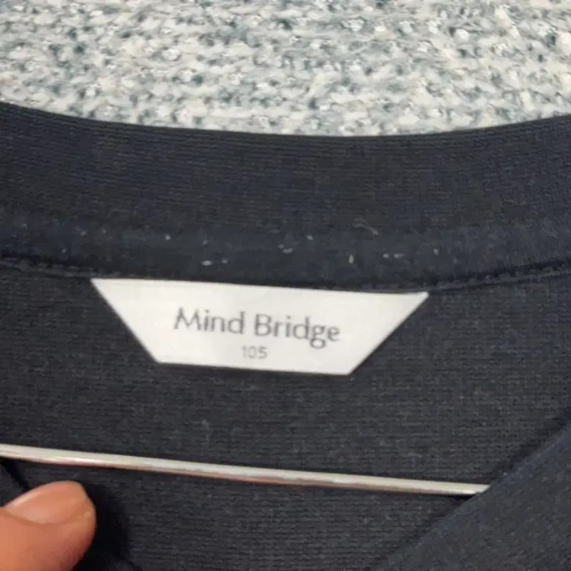 마인드브릿지 기하학 패턴 캐주얼 맨투맨 105 상품이미지3