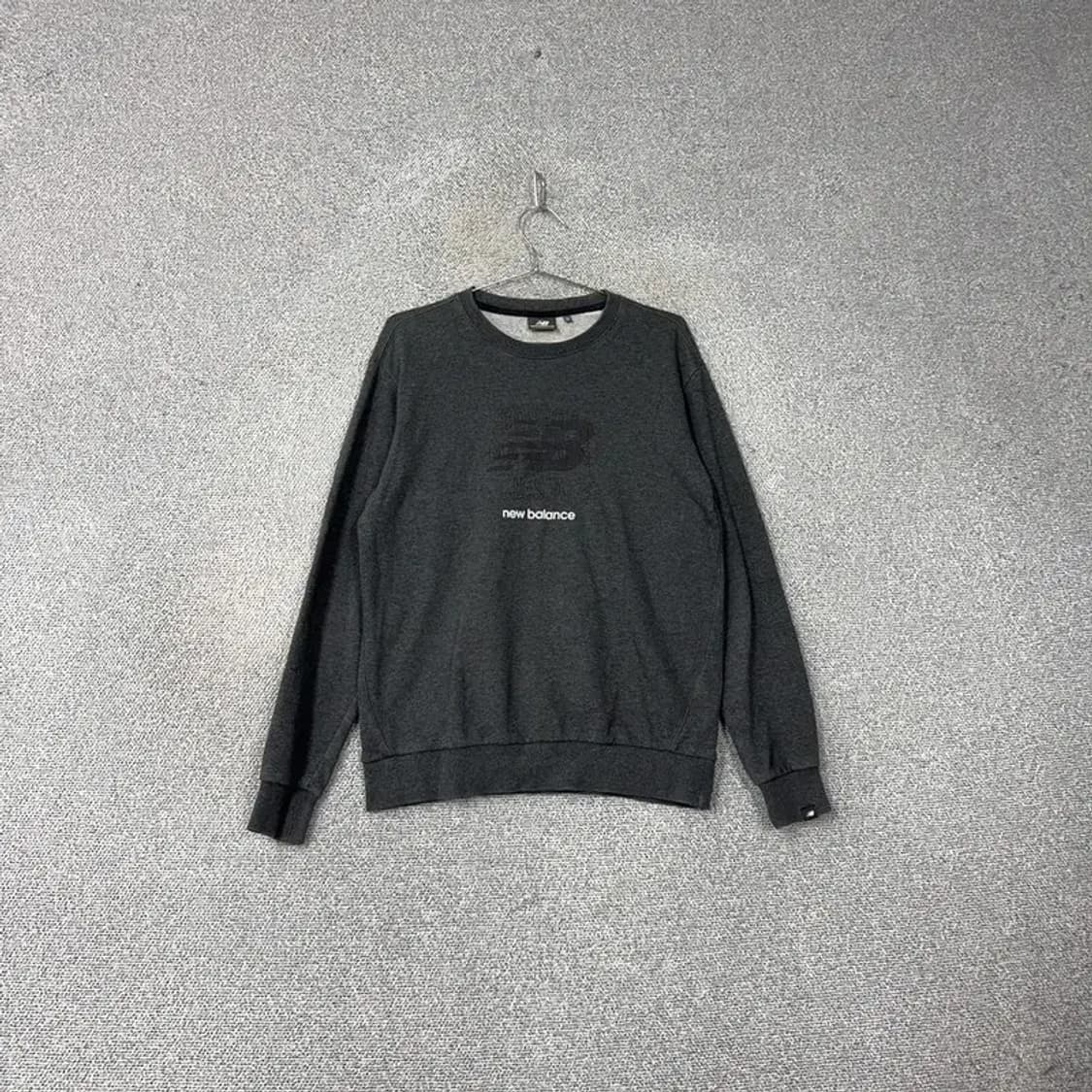 뉴발란스 로고 프린팅 그레이 맨투맨 M 상품이미지1