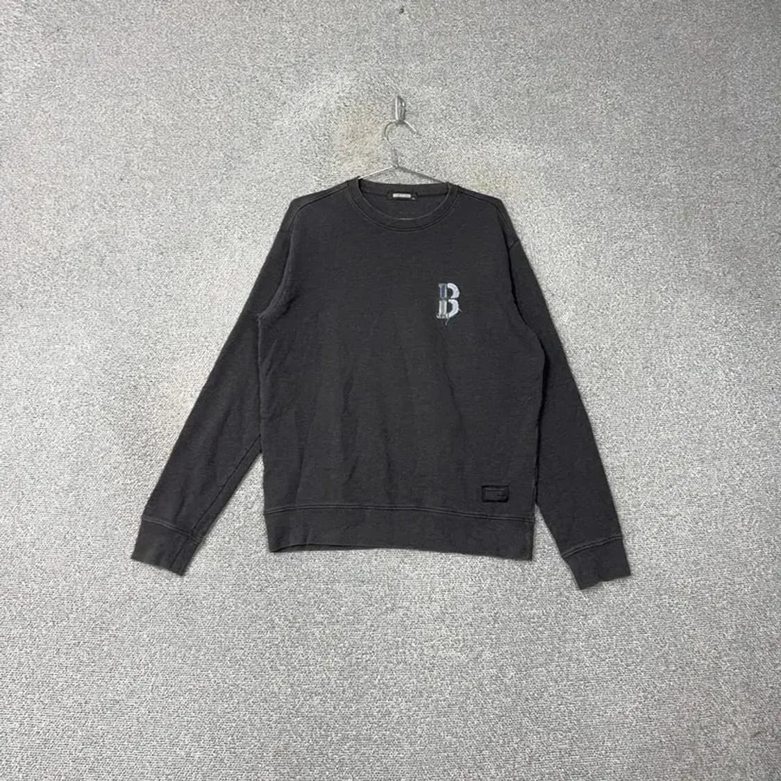 버커루 로고 캐주얼 맨투맨 XL 상품이미지1