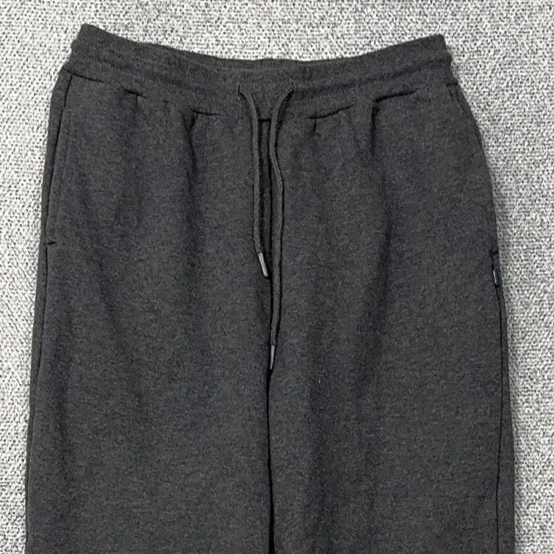 스케쳐스 그레이 남성 트레이닝 팬츠 105 상품이미지3