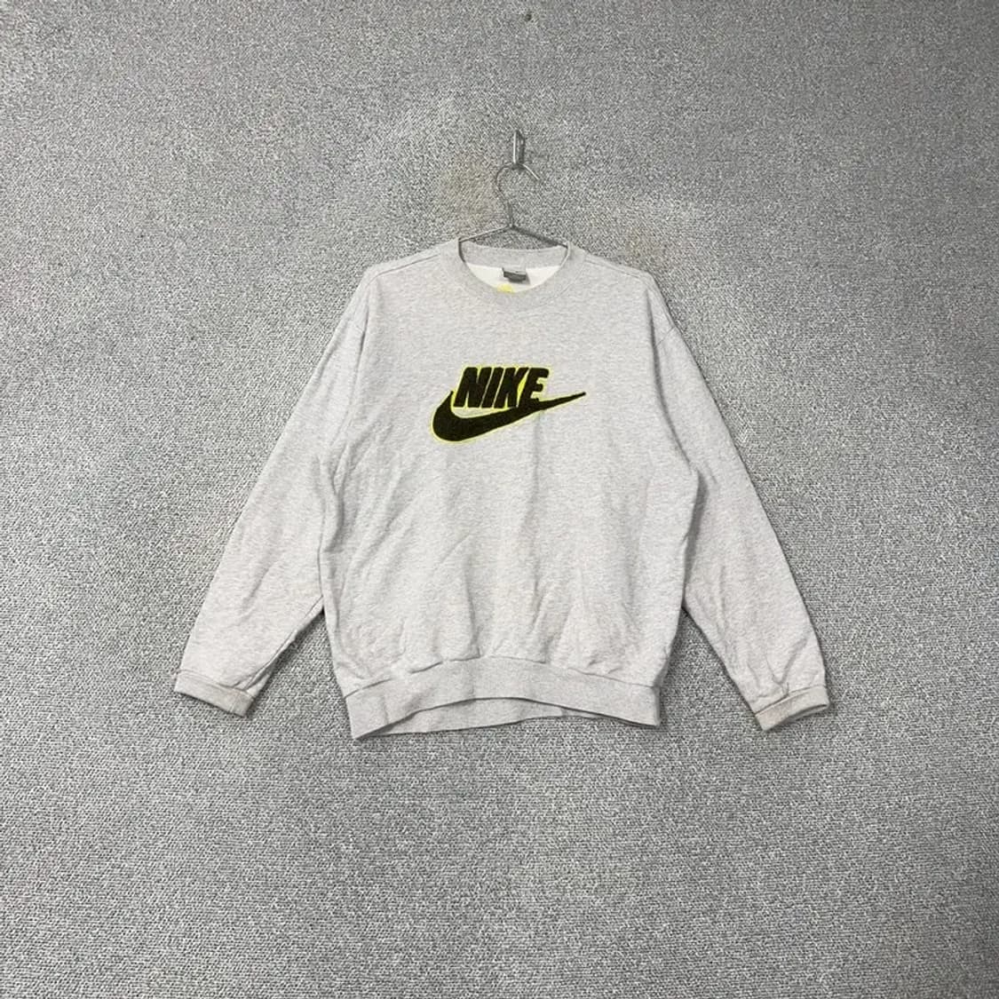 나이키 빈티지 프린팅 오버핏 맨투맨 95 상품이미지1