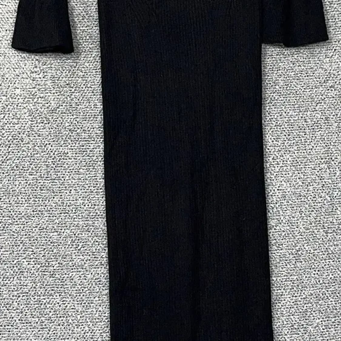 [새상품]자라 블랙 골지 니트 롱 원피스 S 상품이미지4