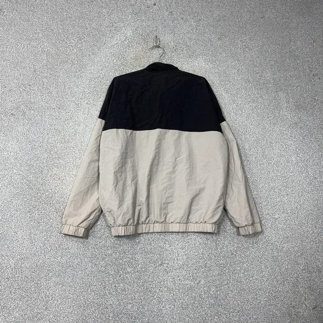 FCMM 그레이 블랙 투톤 로고 바람막이 L 상품이미지2