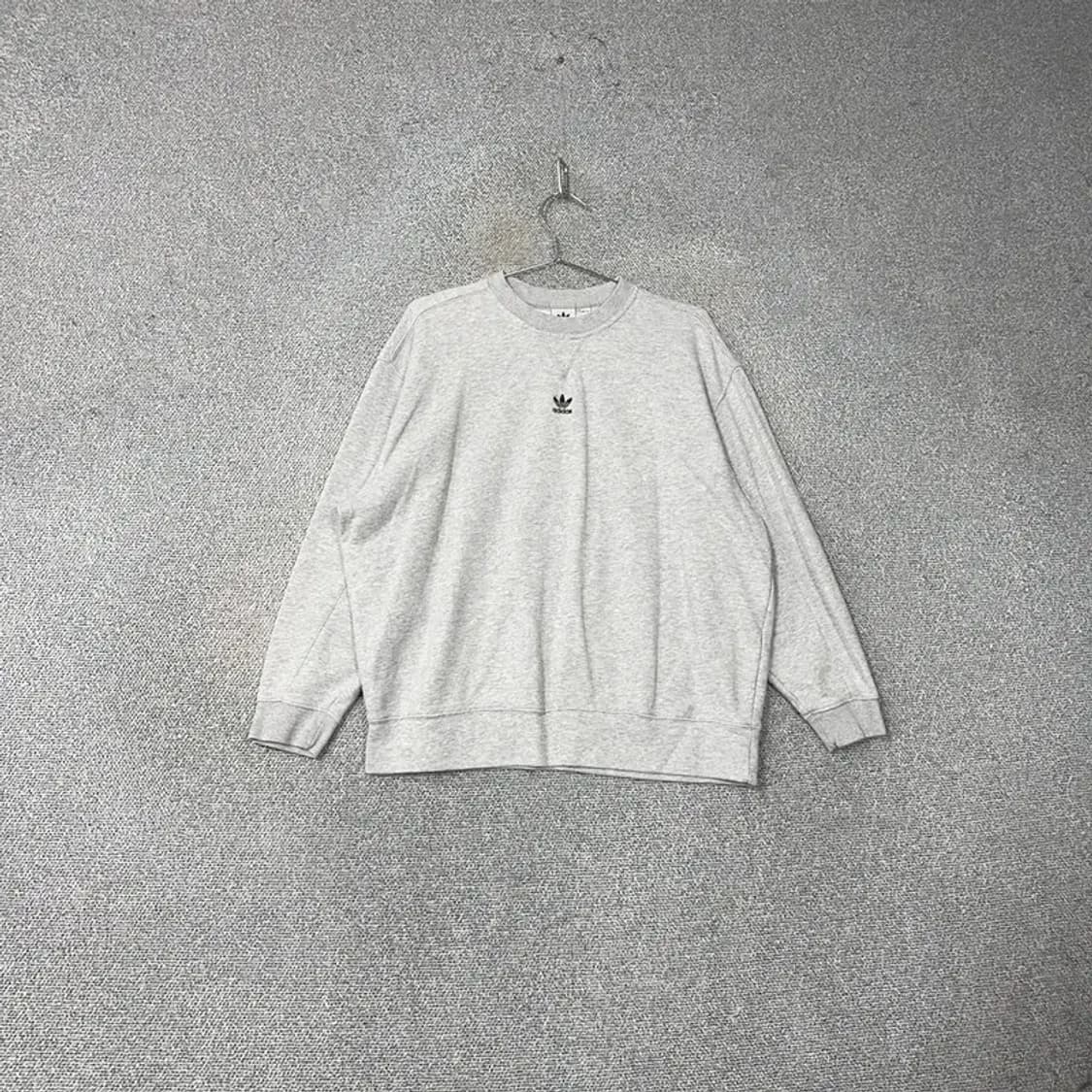 아디다스 센터 로고 그레이 오버핏 맨투맨 M 상품이미지1