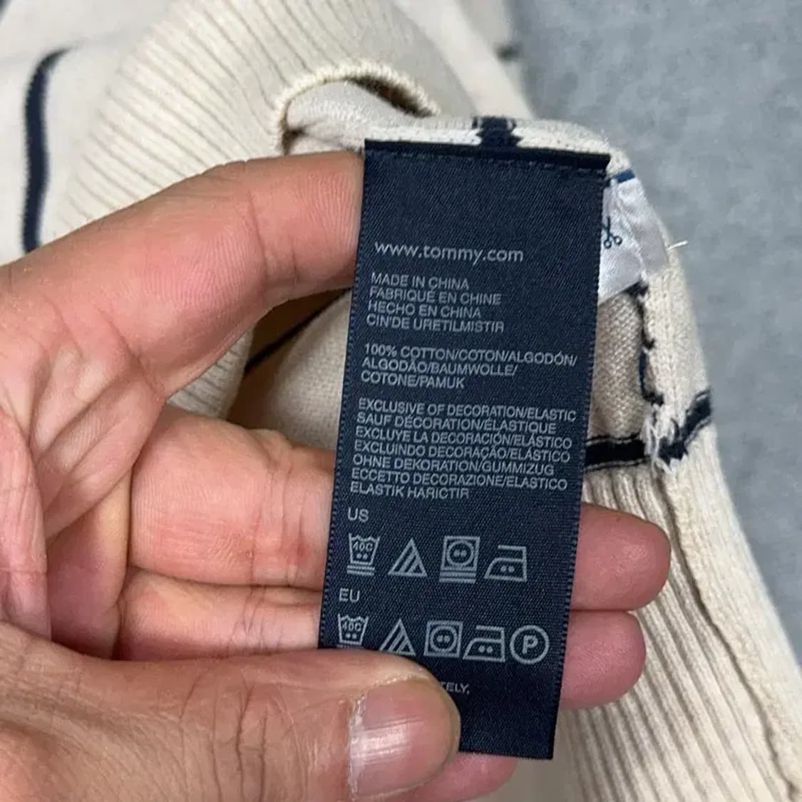 타미힐피거 로고 스트라이프 브이넥 코튼 니트 S 상품이미지4