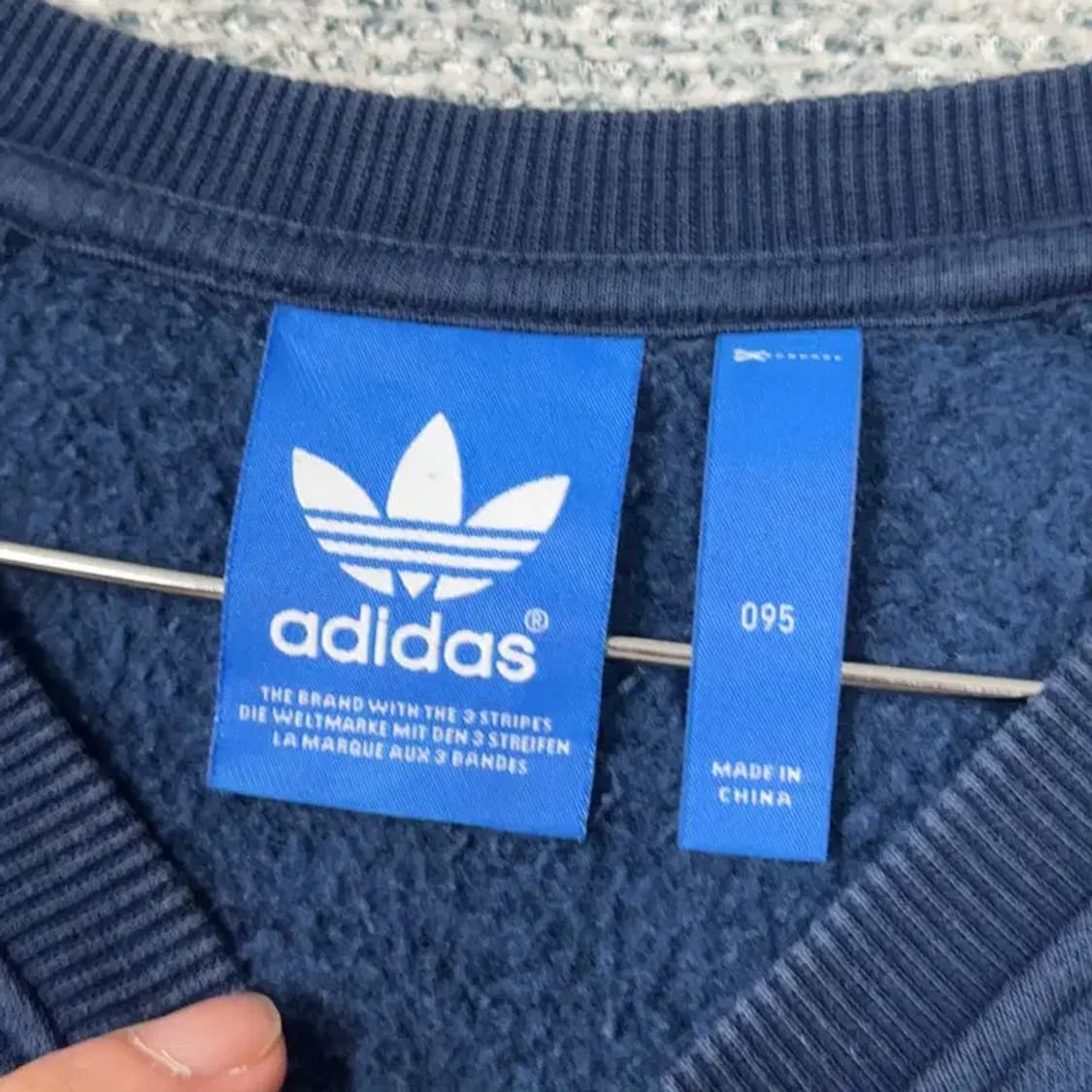 아디다스 트레포일 빅로고 네이비 프린팅 맨투맨 095 상품이미지3
