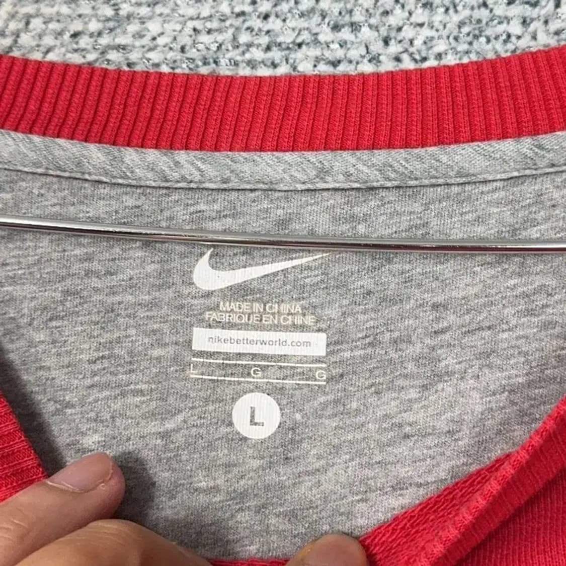 나이키 레드 로고 스우시 맨투맨 L 상품이미지3