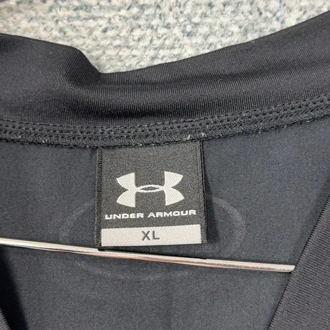 언더아머 프린팅 로고 기능성 운동 맨투맨 긴팔티 XL 상품이미지3