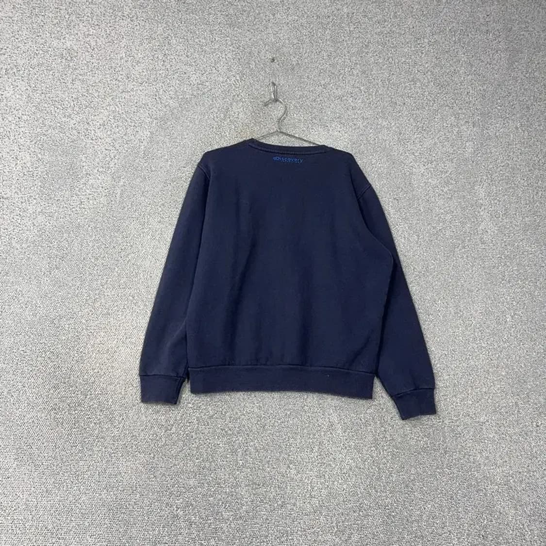 디스커버리 프린팅 네이비 맨투맨 100 상품이미지2