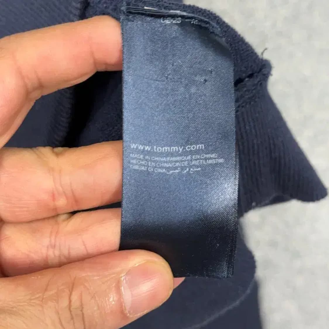 타미힐피거 네이비 캐주얼 로고 남성 맨투맨 L 상품이미지4