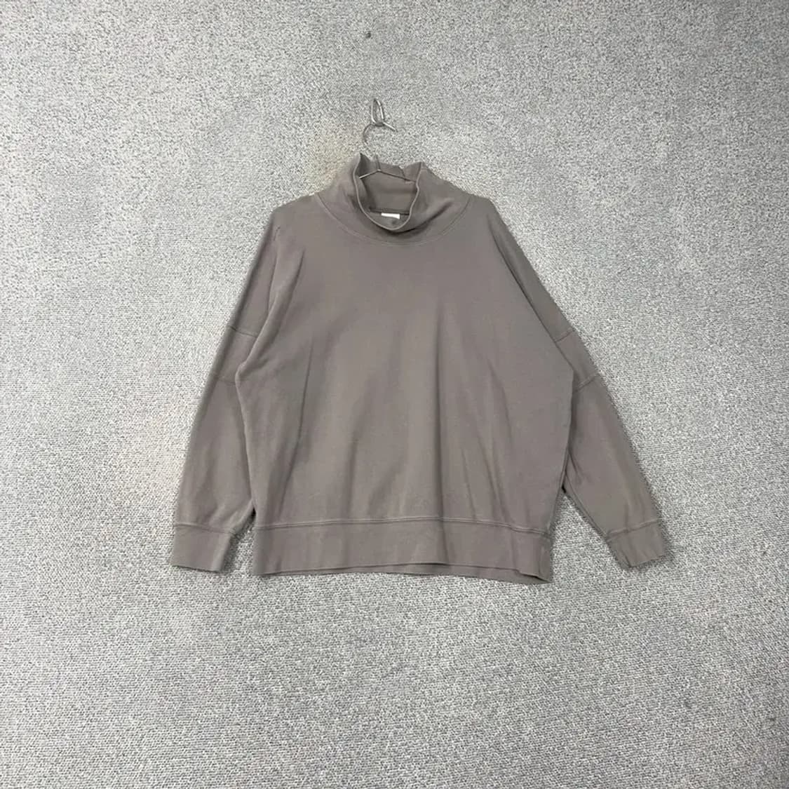 자라 터틀넥 캐주얼 남성 맨투맨 L 상품이미지1