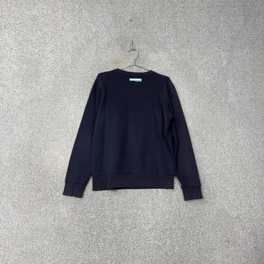 뉴발란스 프린팅 네이비 캐주얼 맨투맨 95 상품이미지2