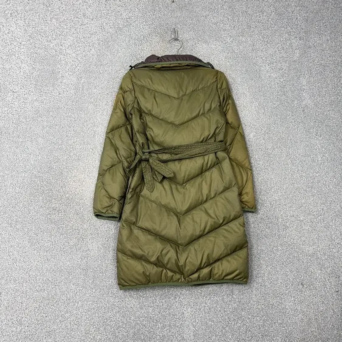 써스데이아일랜드 여성 카키 롱패딩 85 상품이미지2