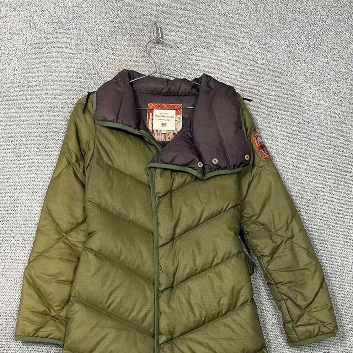 써스데이아일랜드 여성 카키 롱패딩 85 상품이미지3