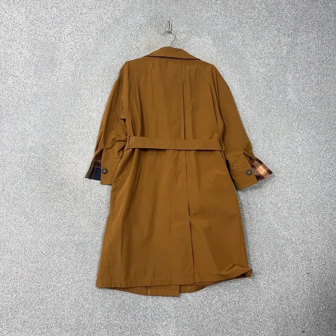 칼라거펠트 여성 코튼 카멜 트렌치코드 85 상품이미지2