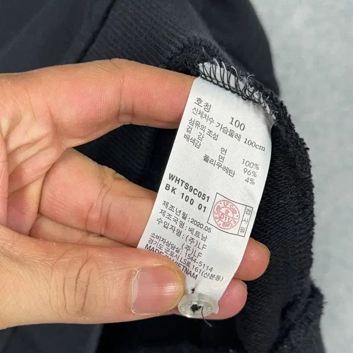 해지스 블랙 캐주얼 남성 버튼 코튼 맨투맨 100 상품이미지4