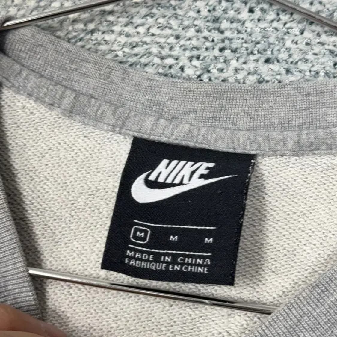 나이키 로고 스우시 그레이 캐주얼 맨투맨 M 상품이미지3