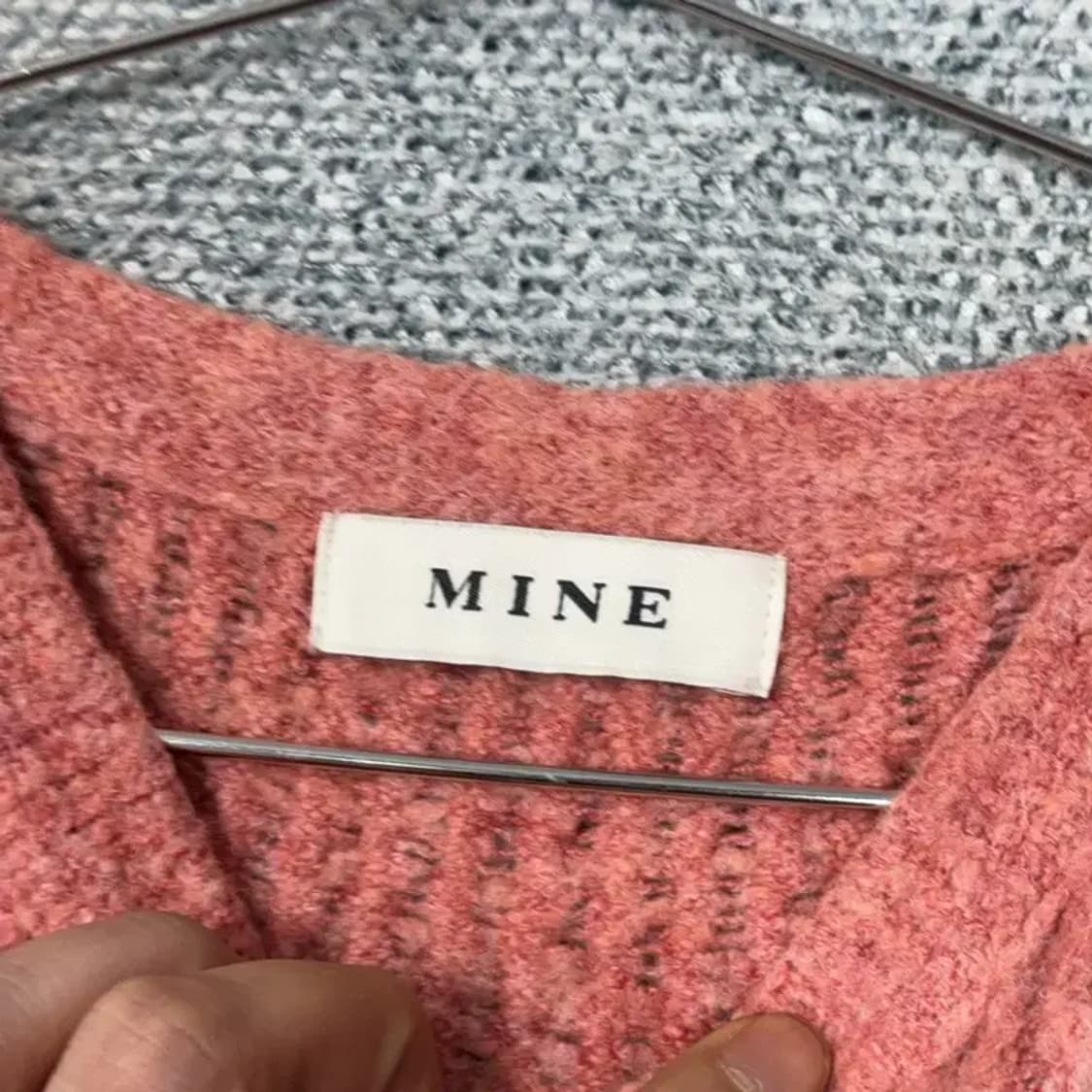 마인 한섬 여성 캐주얼 코랄 아크릴 니트 90 상품이미지3