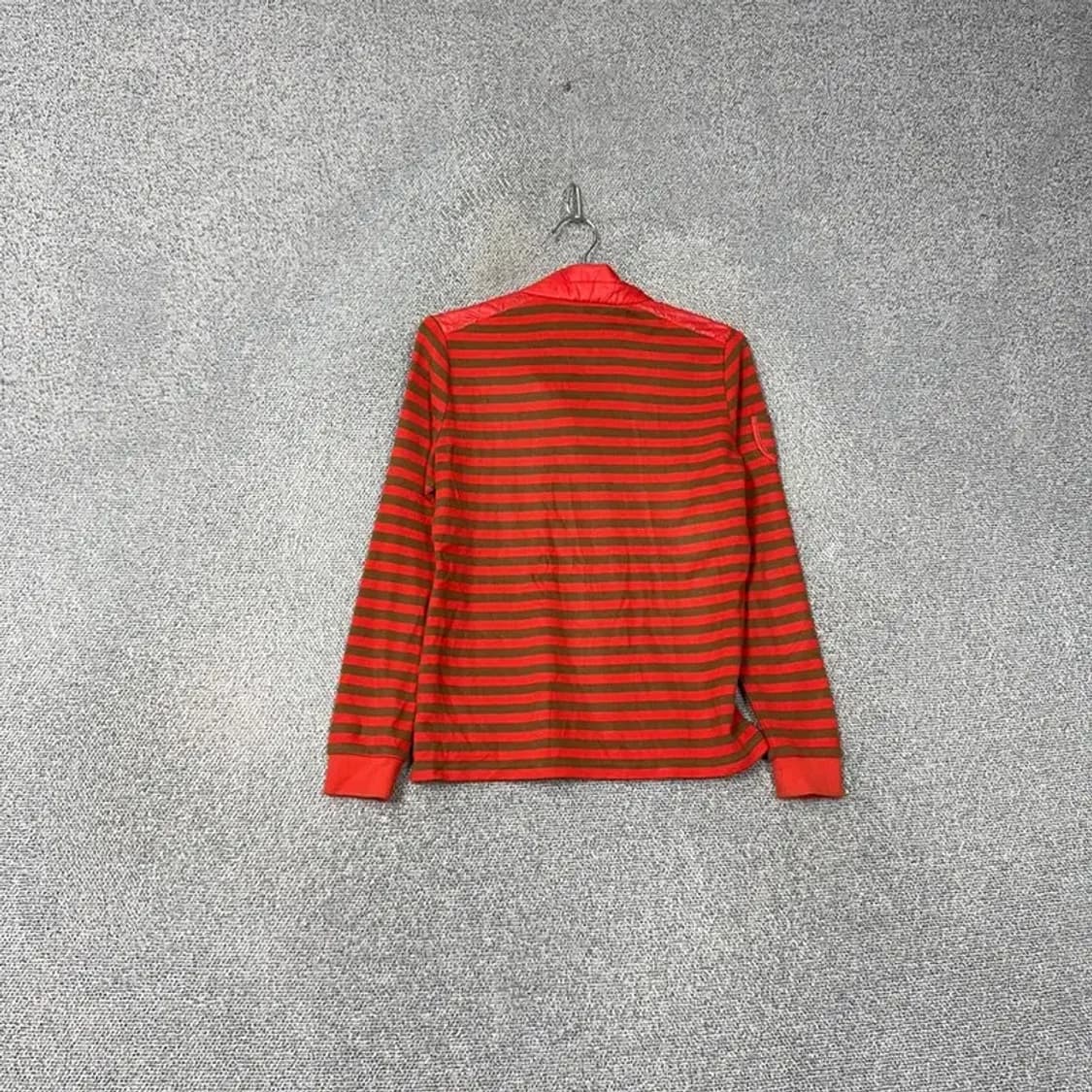 루이까스텔 로고 스트라이프 골프 반집업 니트 95 상품이미지2