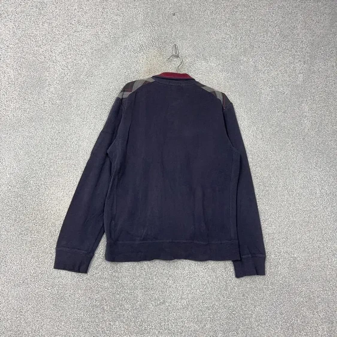 해지스 네이비 버튼 니트110 상품이미지2