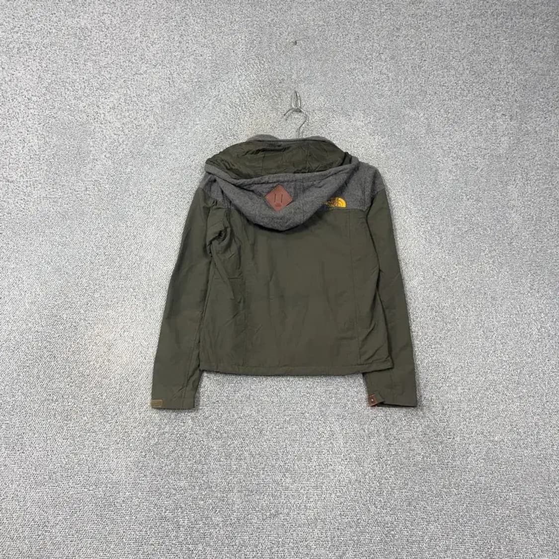노스페이스 화이트라벨 카키 자켓 85 상품이미지2