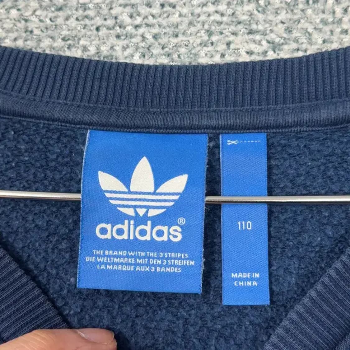 아디다스 빅로고 프린팅 네이비 맨투맨 110 상품이미지3