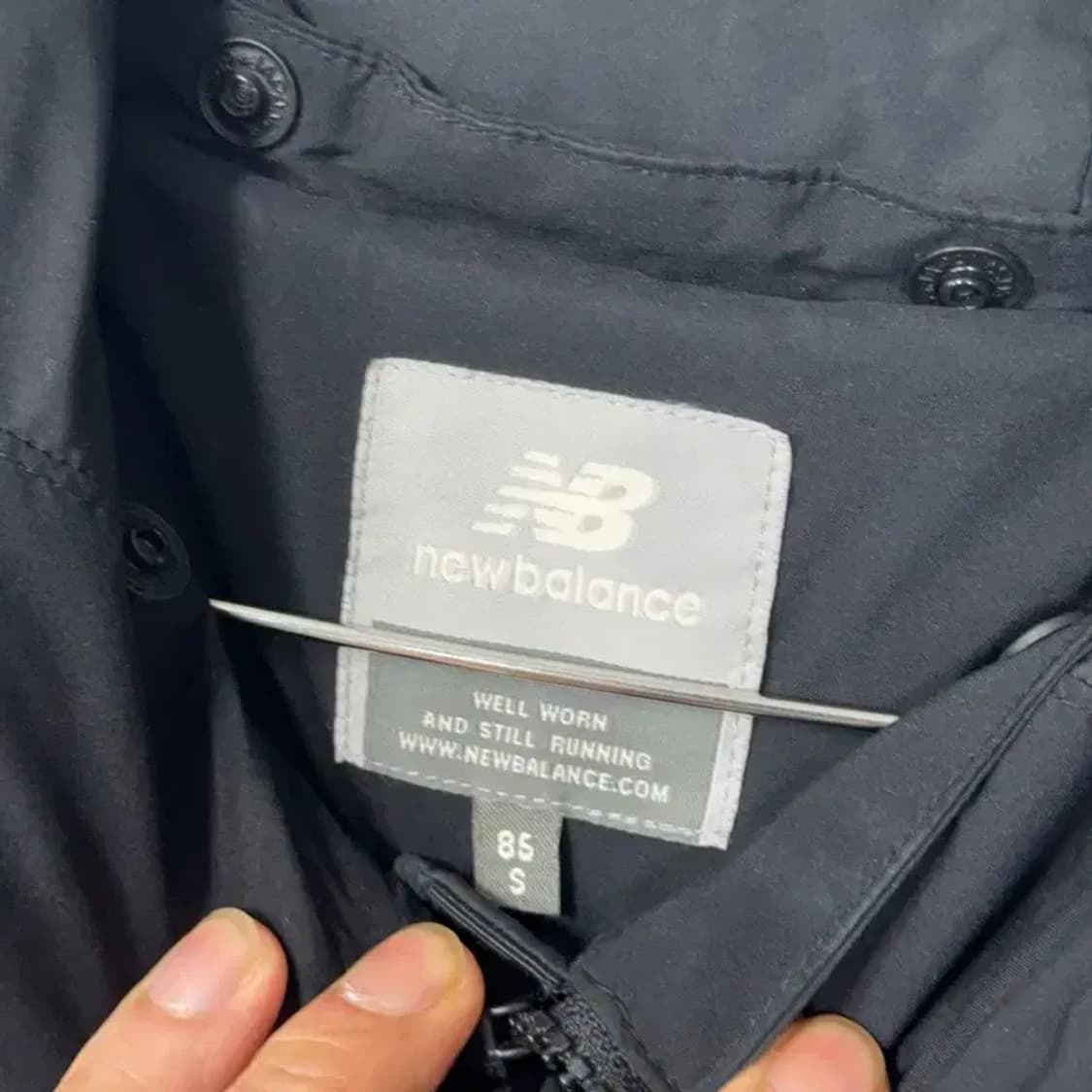 뉴발란스 로고 블랙 롱 패딩 S 상품이미지5