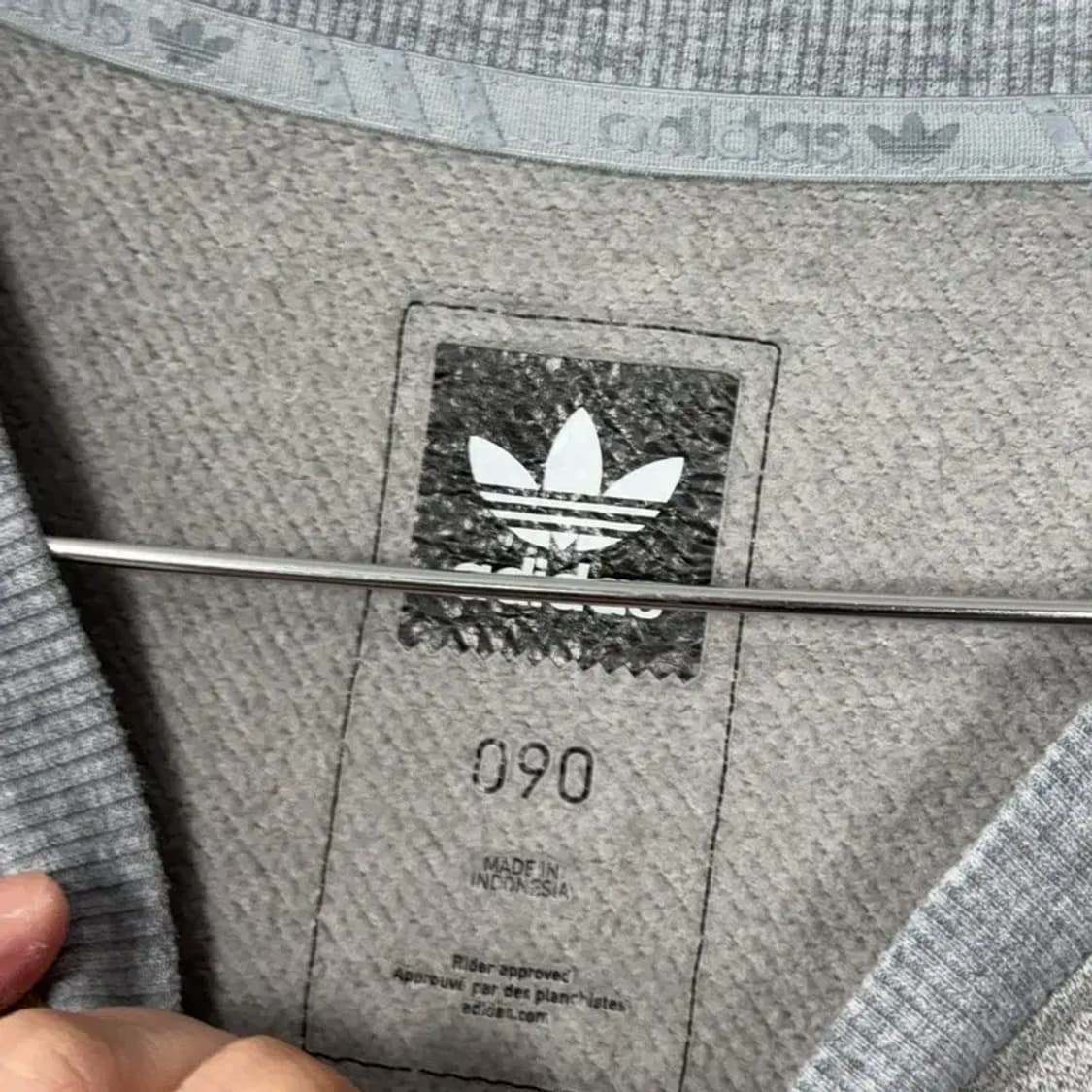 아디다스 빈티지 크루넥 그레이 맨투맨 090 상품이미지3
