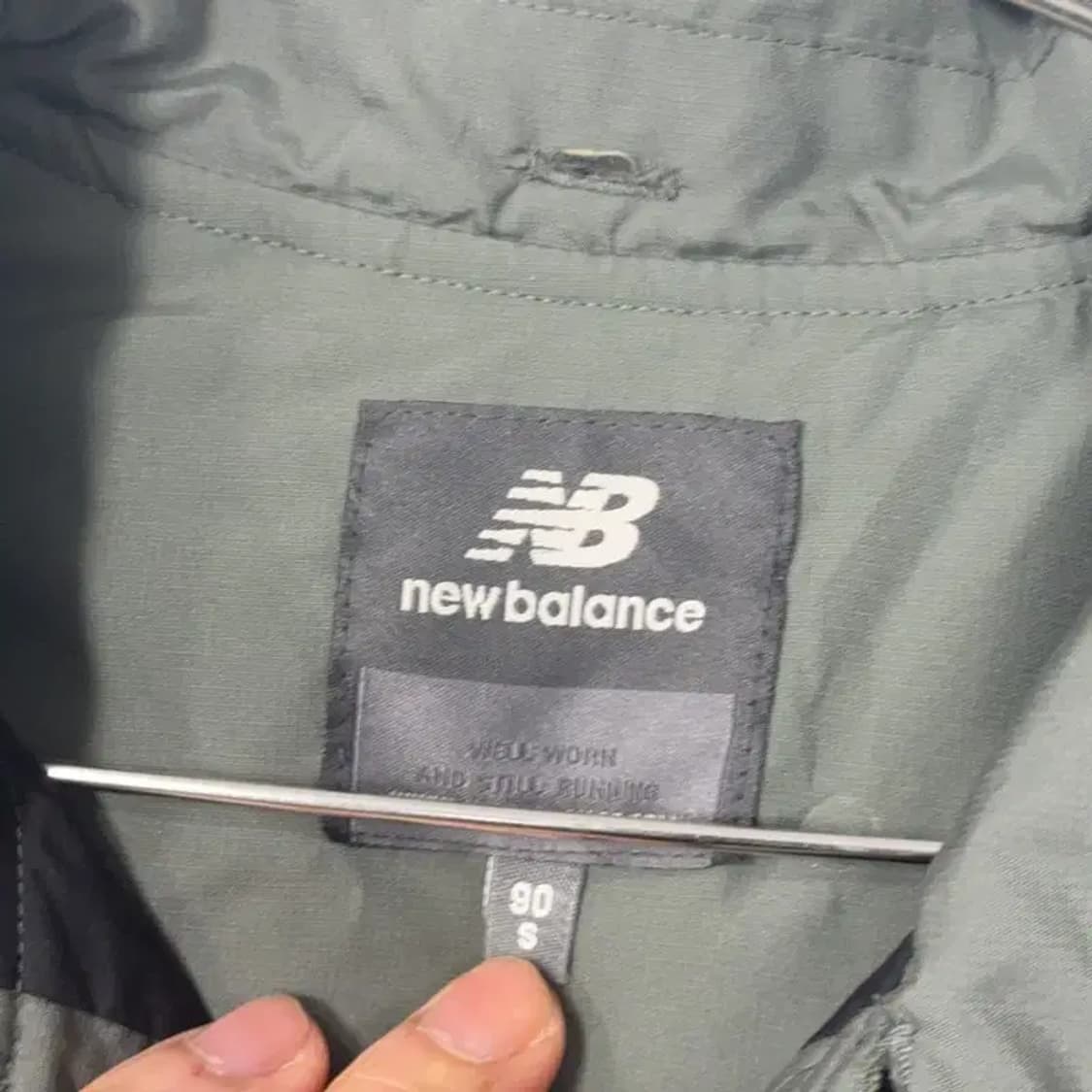 뉴발란스 카키 큐브 퀄팅 버튼 캐주얼 점퍼 90 상품이미지3