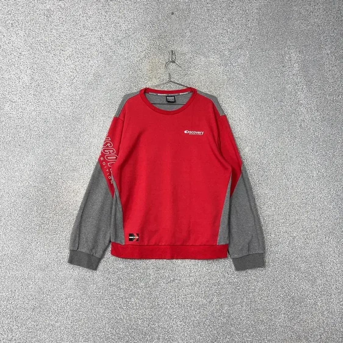 디스커버리 레드 스펠 로고 그레이 오버핏 맨투맨 L 상품이미지1