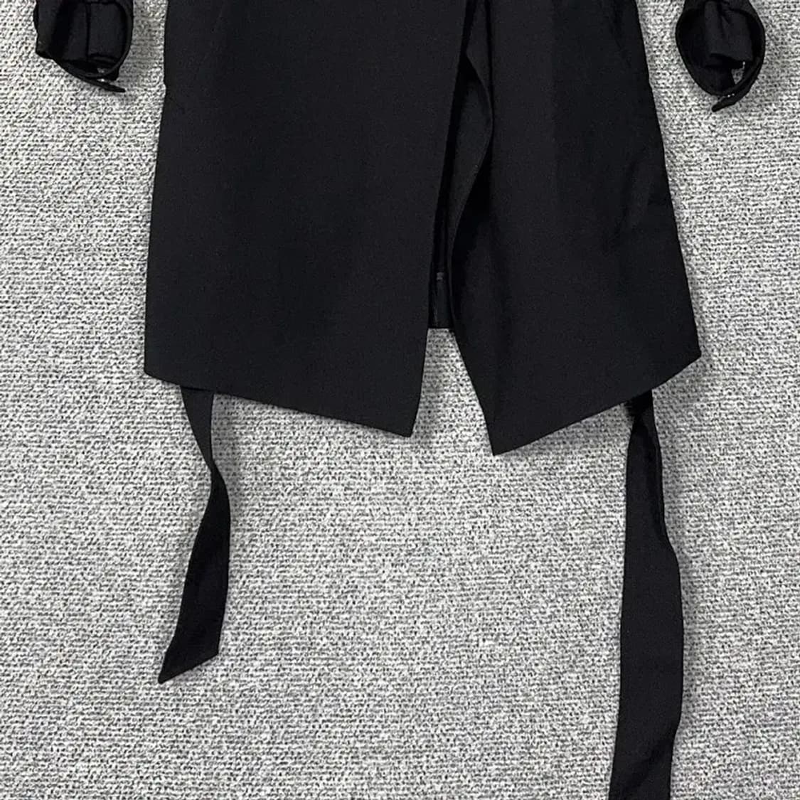 지고트 여성 블랙 벨티드 코트 85-88-155 상품이미지4