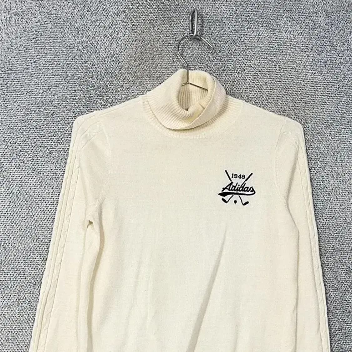 아디다스 골프 로고 화이트 폴라 니트 M 상품이미지3