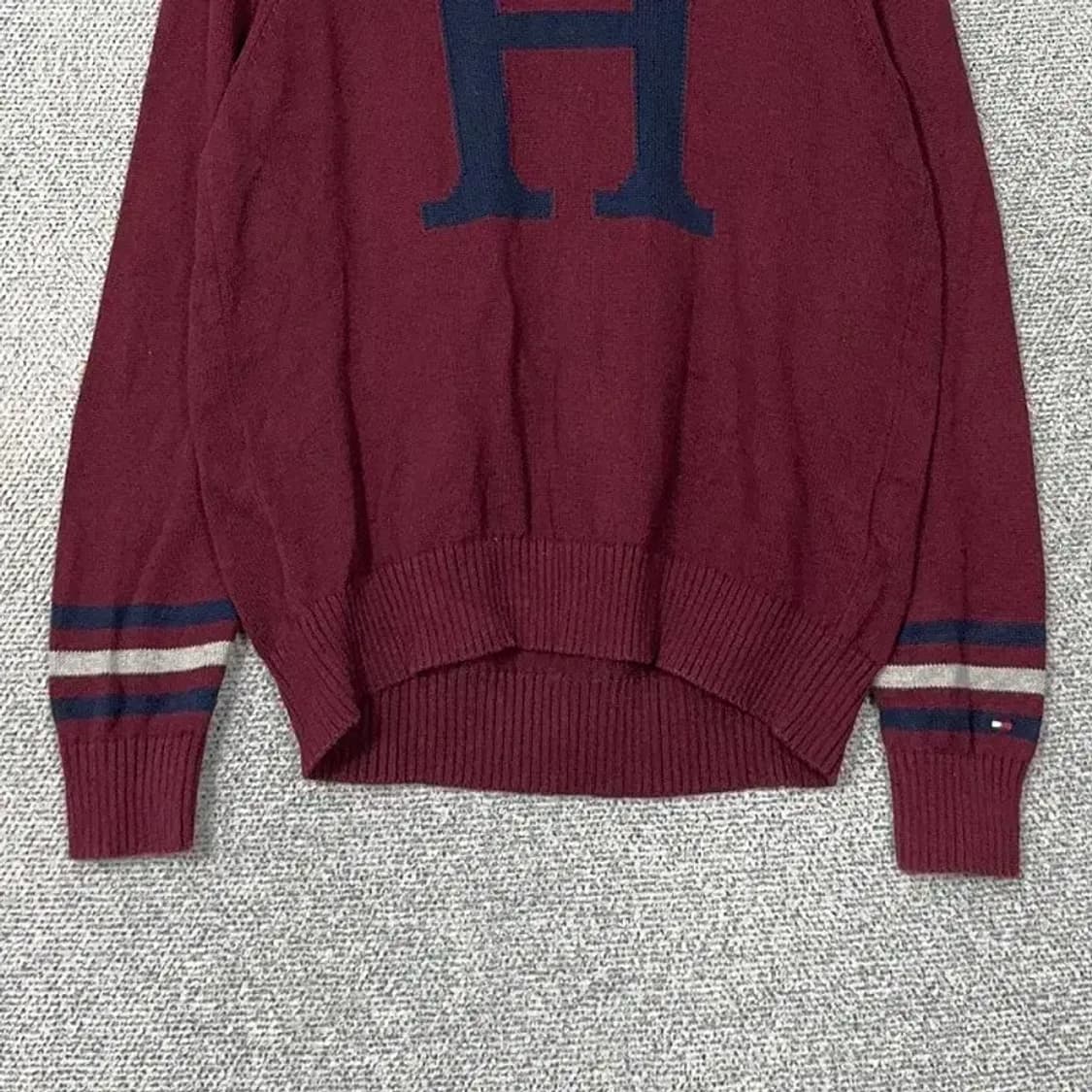 타미힐피거 빅로고 프린팅 와인 니트 M 상품이미지4