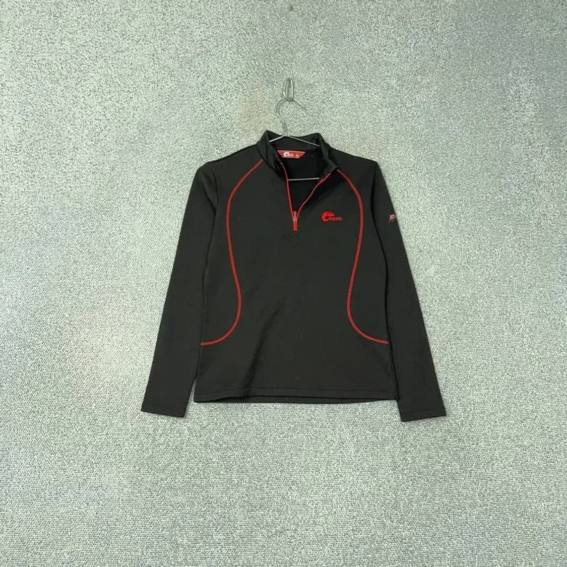 네파 로고 기능성 등산 반집업 긴팔티 90 상품이미지1