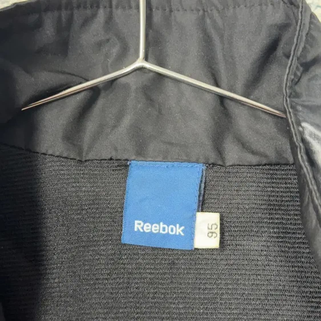 리복 블랙 로고 유광 바람막이 95 상품이미지3