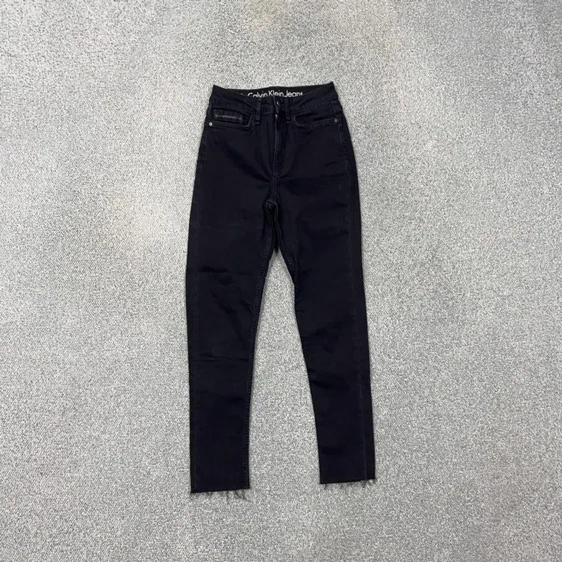 캘빈클라인 여성 캐주얼 스키니 크롭진 27 상품이미지1