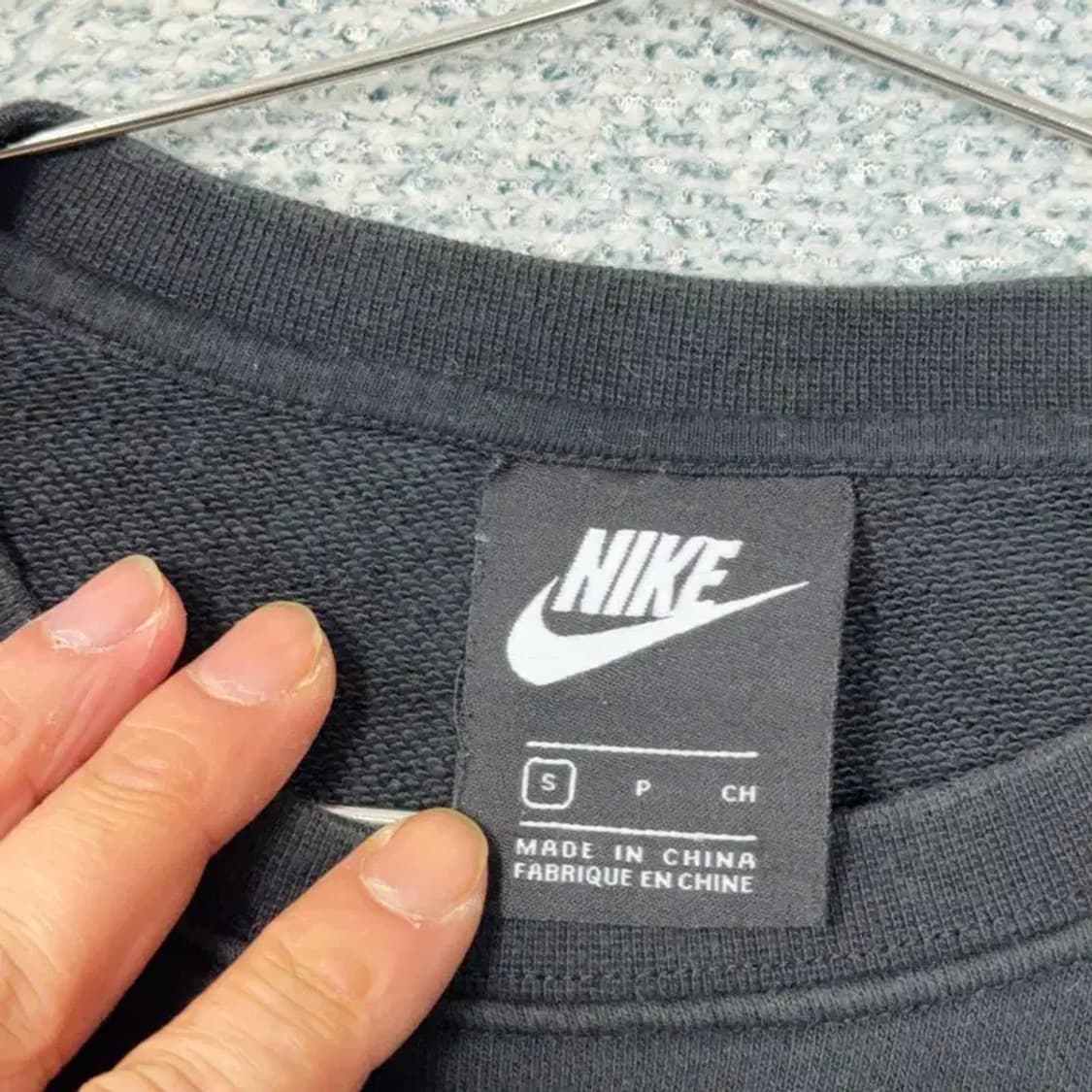 나이키 블랙 로고 스우시 맨투맨 S 상품이미지3